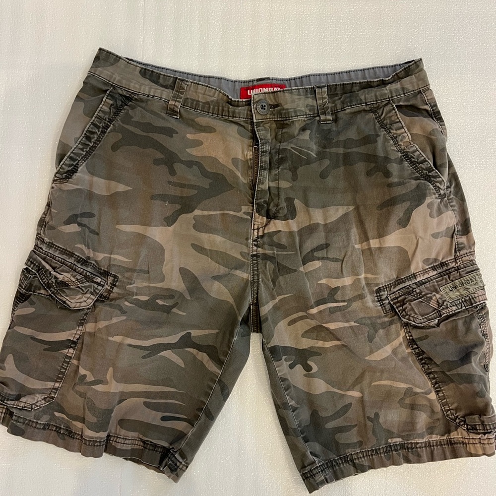 Men’s Camo Cargo shorts